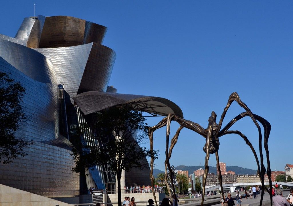 "Maman".Escultura Pública Museo Guggenheim"